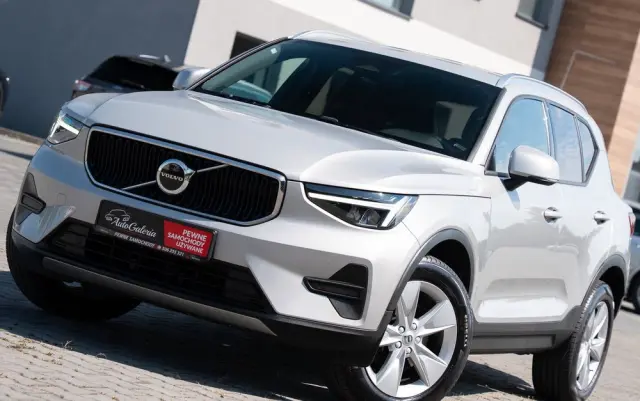 VOLVO XC 40 B3 Plus Bright