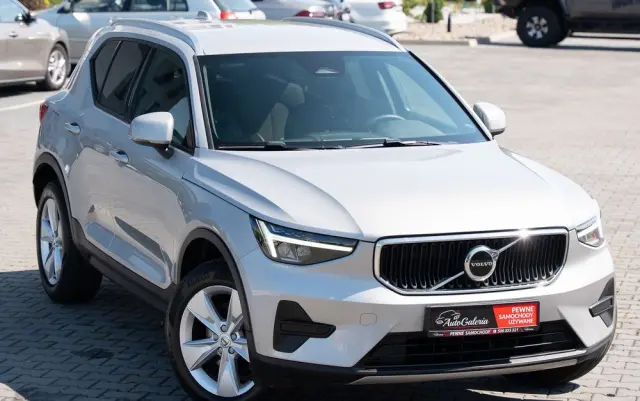 VOLVO XC 40 B3 Plus Bright