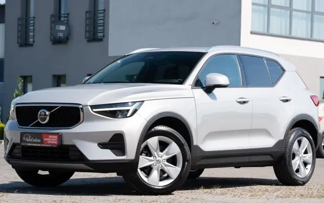 VOLVO XC 40 B3 Plus Bright