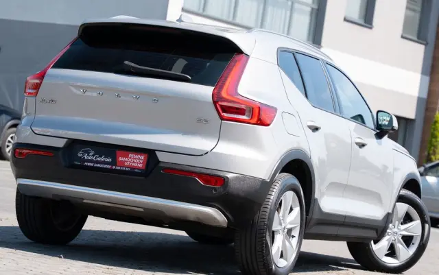 VOLVO XC 40 B3 Plus Bright