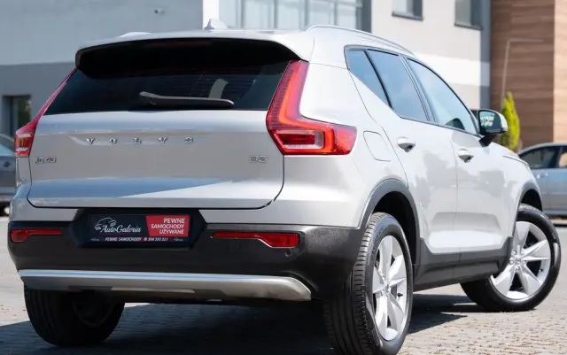 VOLVO XC 40 B3 Plus Bright
