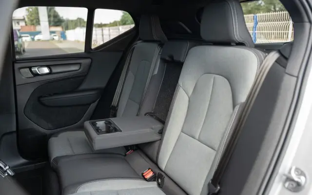 VOLVO XC 40 B3 Plus Bright