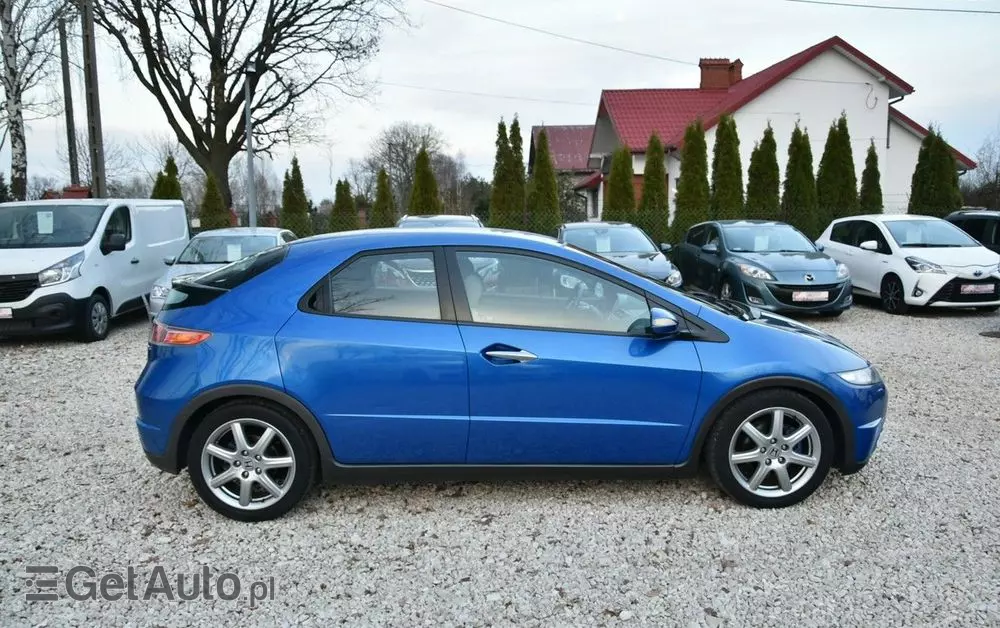 HONDA Civic 1.8i-VTEC Sport