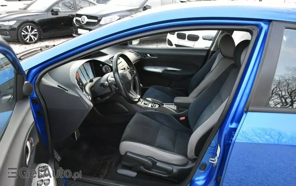 HONDA Civic 1.8i-VTEC Sport