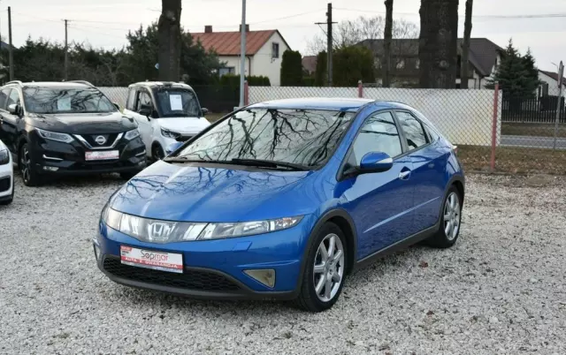 HONDA Civic 1.8i-VTEC Sport