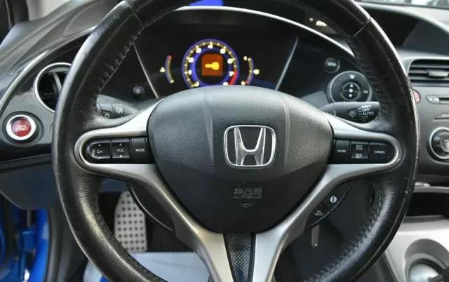 HONDA Civic 1.8i-VTEC Sport