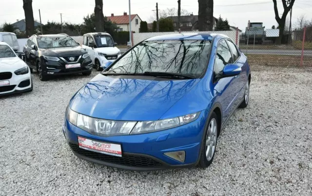 HONDA Civic 1.8i-VTEC Sport