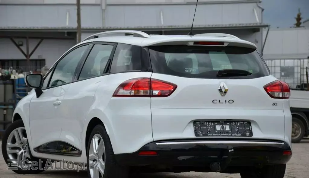 RENAULT Clio 