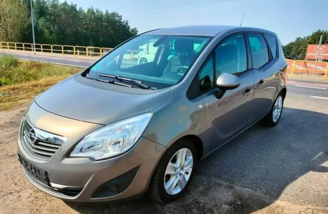 OPEL Meriva 