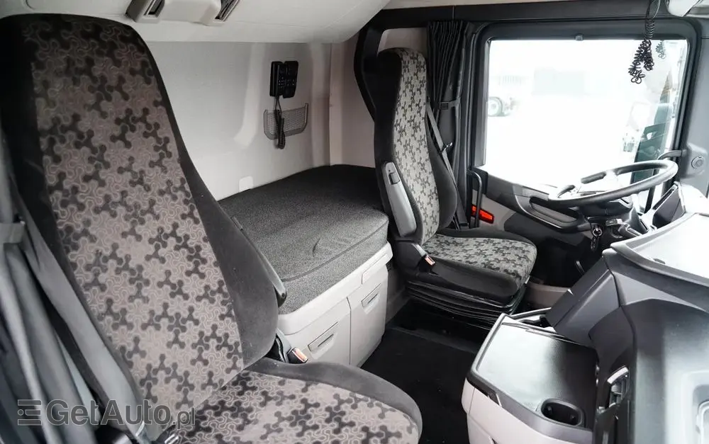 SCANIA S 560 / MEGA / RETARDER / KLIMA POSTOJOWA / LOWDECK / 2022 ROK / 