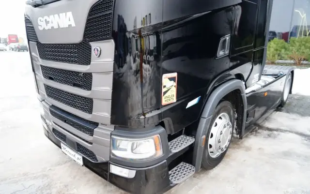 SCANIA S 560 / MEGA / RETARDER / KLIMA POSTOJOWA / LOWDECK / 2022 ROK / 