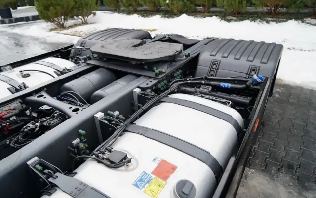 SCANIA S 560 / MEGA / RETARDER / KLIMA POSTOJOWA / LOWDECK / 2022 ROK / 