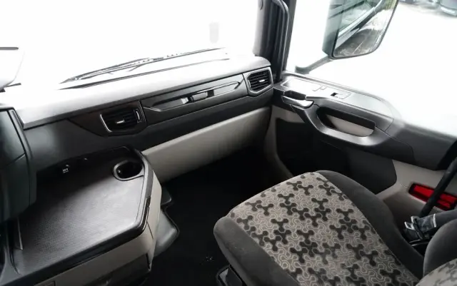 SCANIA S 560 / MEGA / RETARDER / KLIMA POSTOJOWA / LOWDECK / 2022 ROK / 