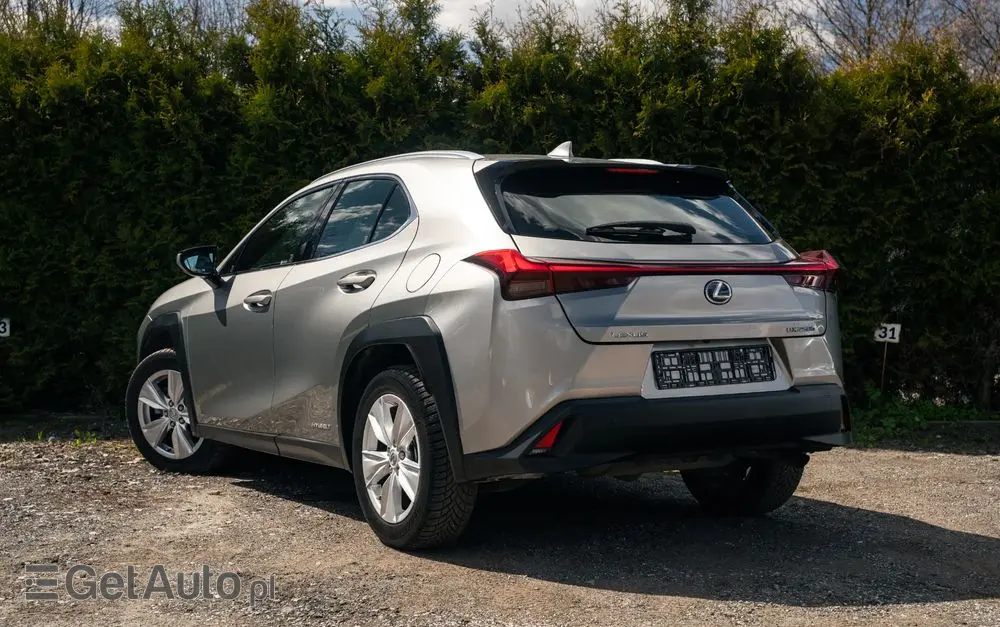 LEXUS UX 250h Business Edition