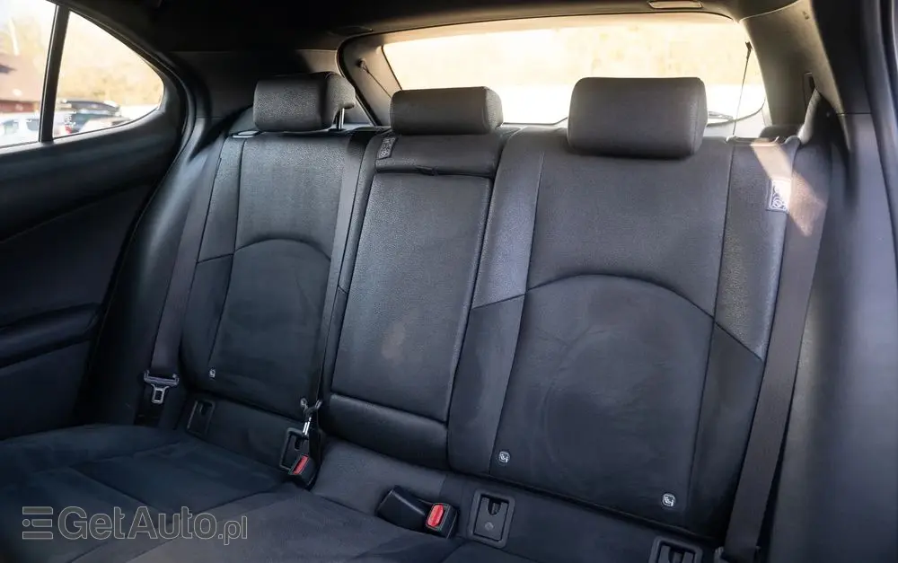 LEXUS UX 250h Business Edition