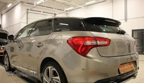 CITROEN DS5 