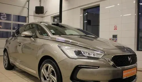 CITROEN DS5 