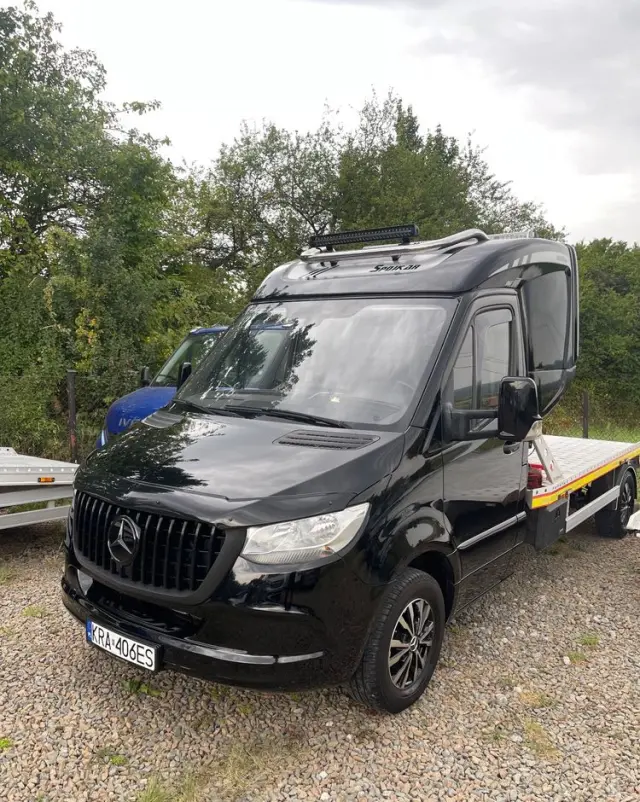 MERCEDES-BENZ SPRINTER 