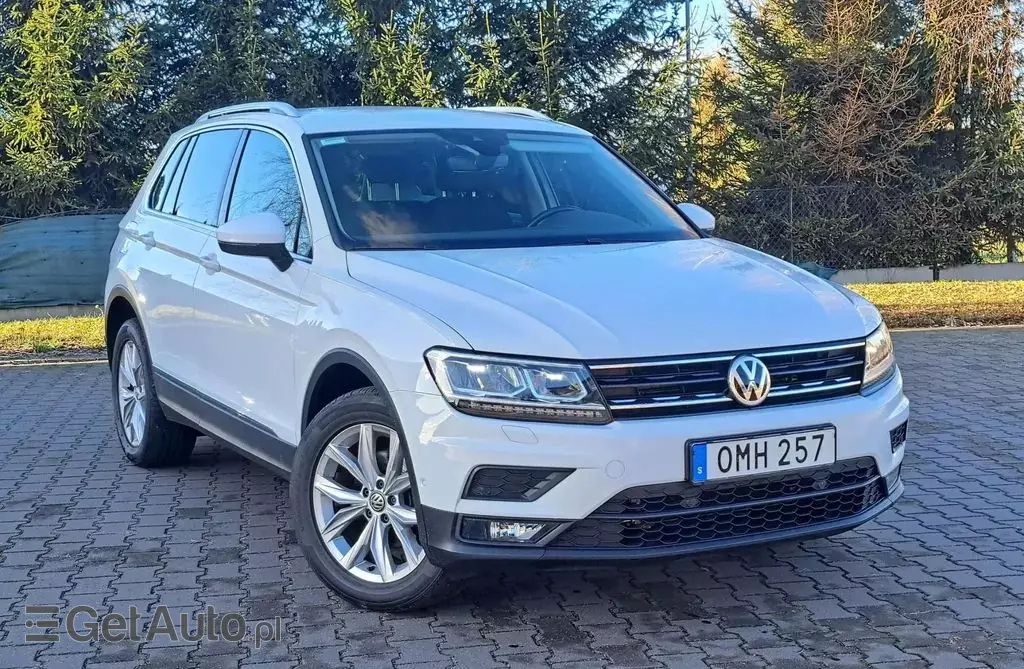 VOLKSWAGEN Tiguan 