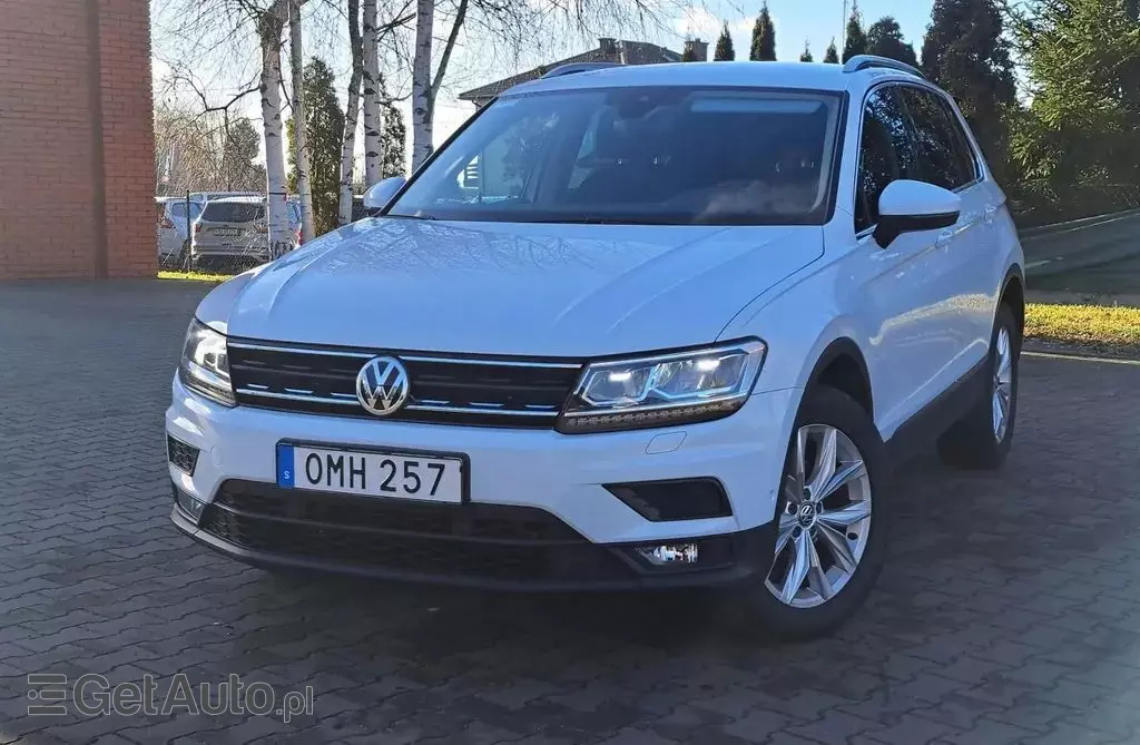 VOLKSWAGEN Tiguan 