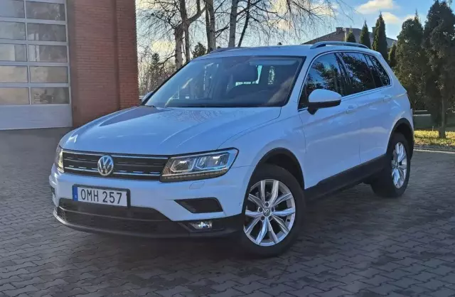 VOLKSWAGEN Tiguan 