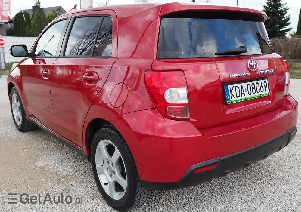 TOYOTA Urban Cruiser 