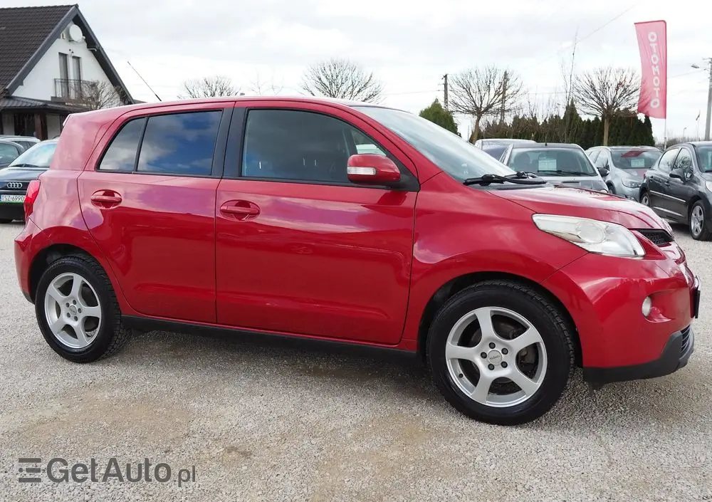 TOYOTA Urban Cruiser 