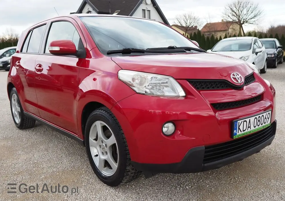 TOYOTA Urban Cruiser 