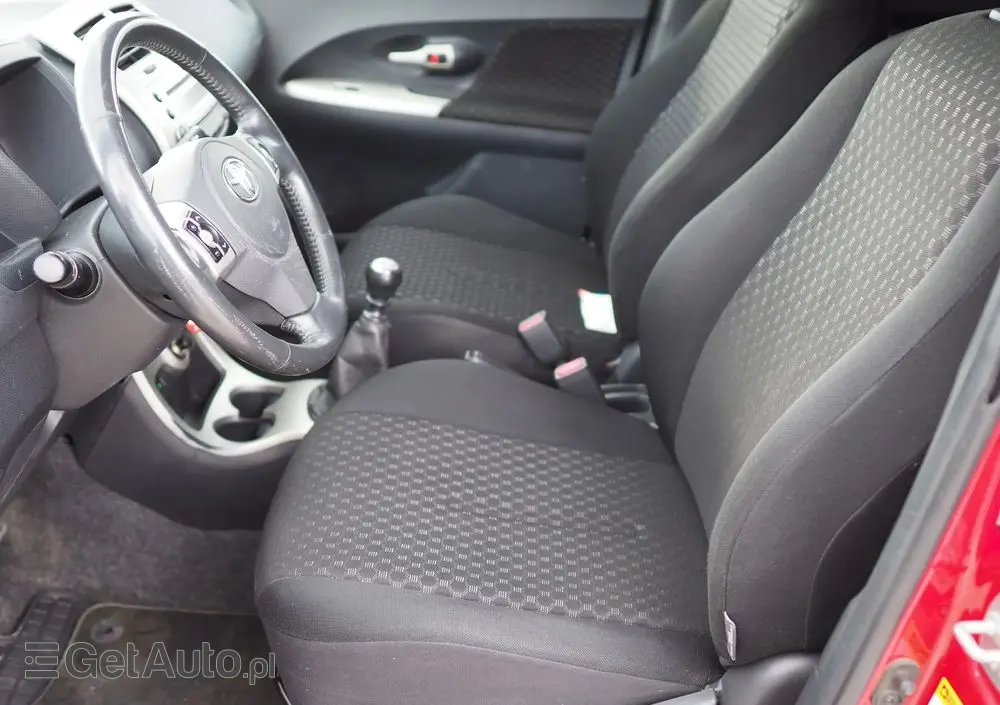 TOYOTA Urban Cruiser 