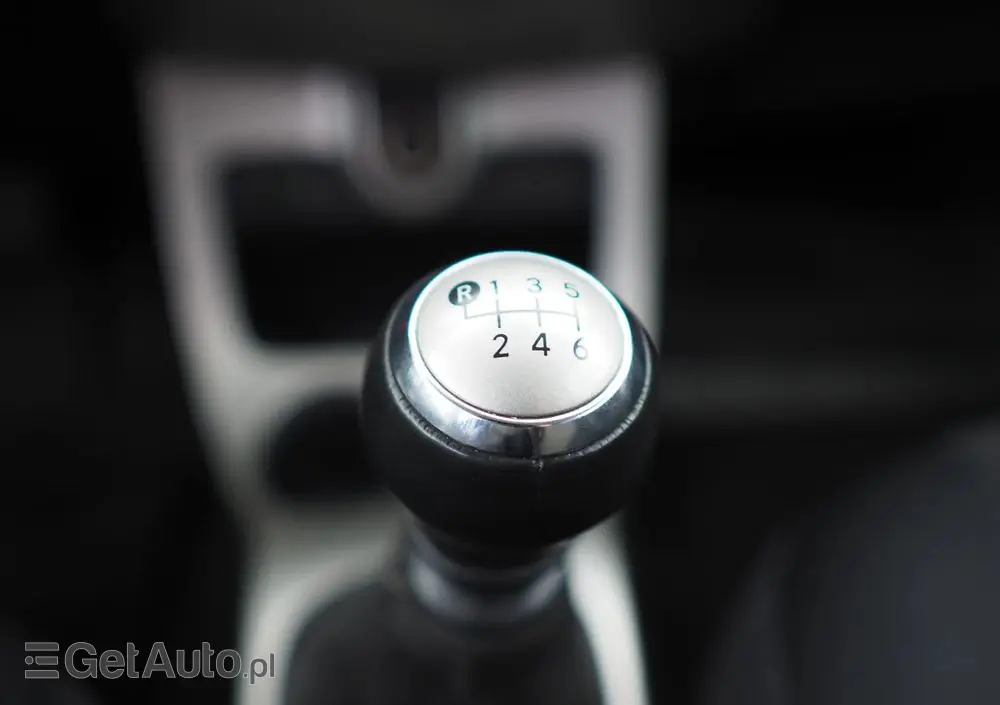 TOYOTA Urban Cruiser 