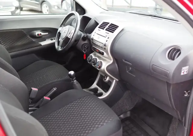 TOYOTA Urban Cruiser 