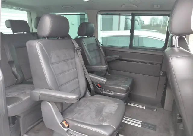 VOLKSWAGEN Multivan 2.0 BiTDI L1 Highline 4Motion DSG