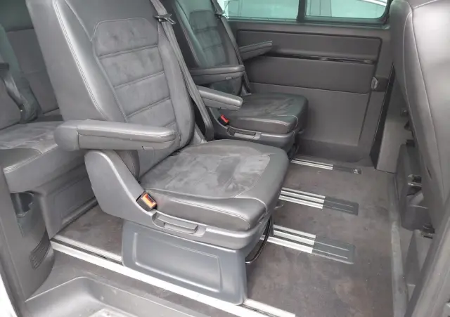 VOLKSWAGEN Multivan 2.0 BiTDI L1 Highline 4Motion DSG