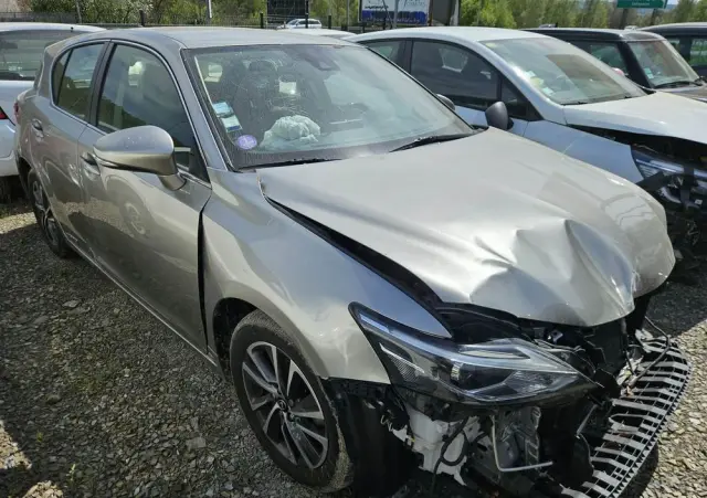 LEXUS CT 200h Prestige EU6