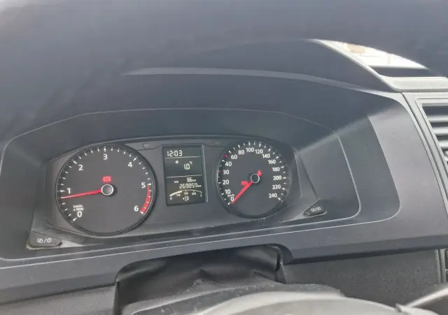 VOLKSWAGEN Transporter L2H1 Plus Trendline