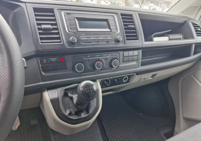 VOLKSWAGEN Transporter L2H1 Plus Trendline