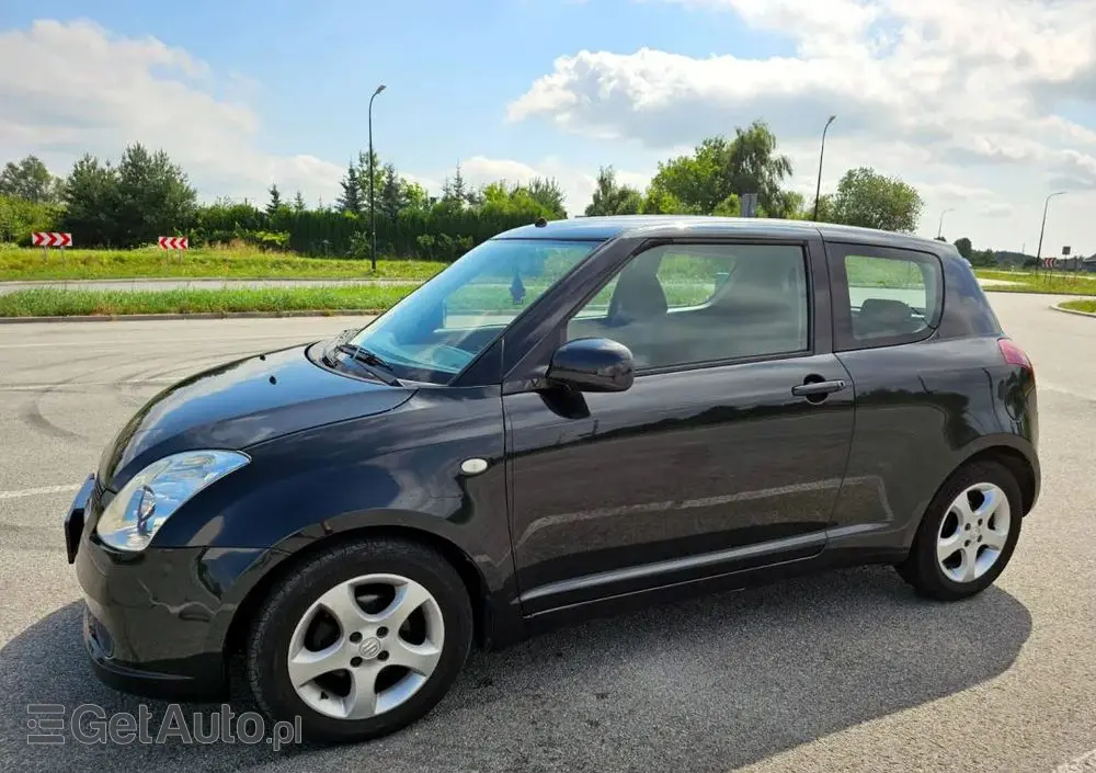 SUZUKI Swift 1.3 Comfort