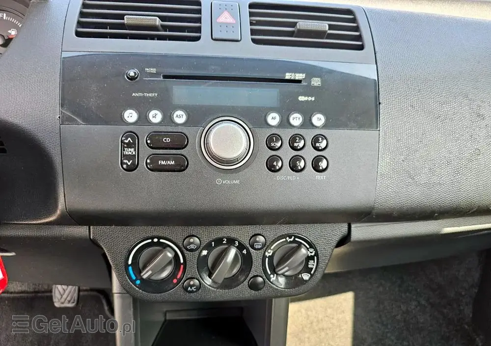 SUZUKI Swift 1.3 Comfort