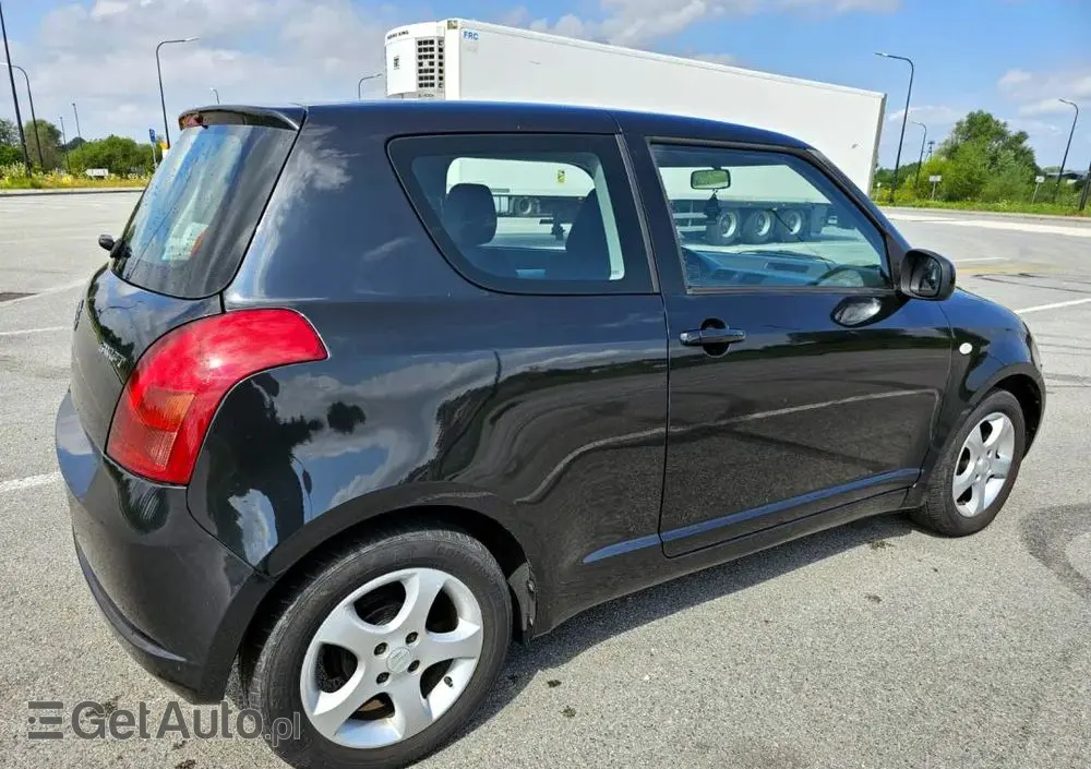 SUZUKI Swift 1.3 Comfort
