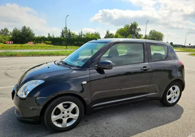 SUZUKI Swift 1.3 Comfort