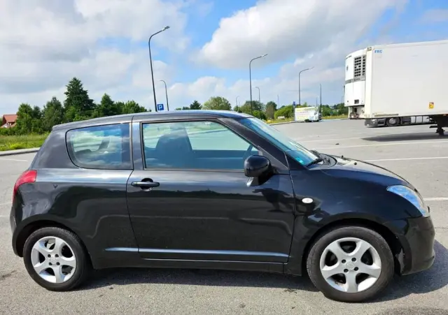 SUZUKI Swift 1.3 Comfort