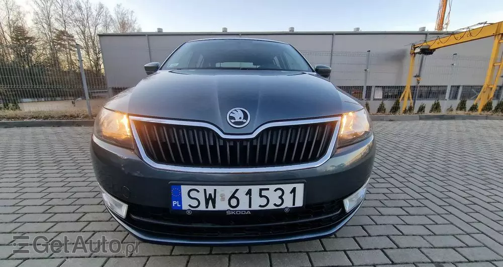 SKODA RAPID Spb 1.2 TSI Elegance Max