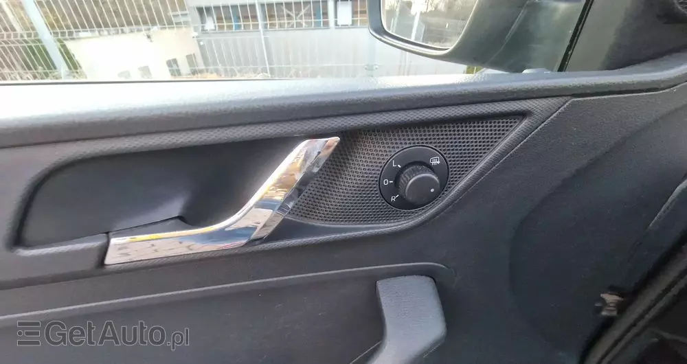 SKODA RAPID Spb 1.2 TSI Elegance Max