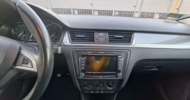 SKODA RAPID Spb 1.2 TSI Elegance Max