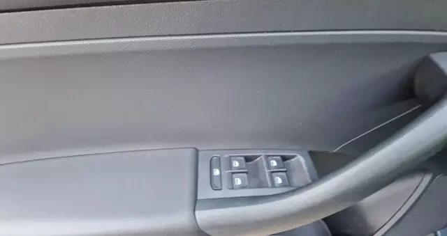 SKODA RAPID Spb 1.2 TSI Elegance Max