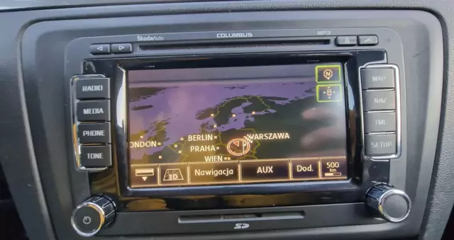 SKODA RAPID Spb 1.2 TSI Elegance Max