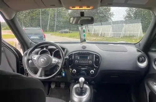 NISSAN Yuke 