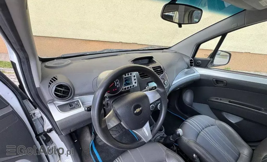 CHEVROLET Spark 