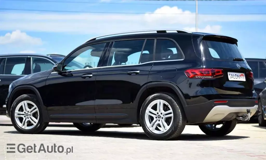 MERCEDES-BENZ GLB 