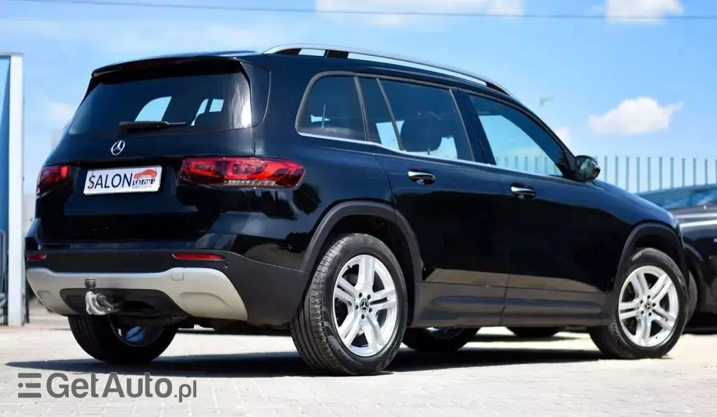 MERCEDES-BENZ GLB 